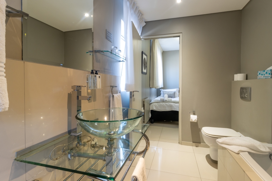 2 Bedroom Property for Sale in Bloubergstrand Western Cape